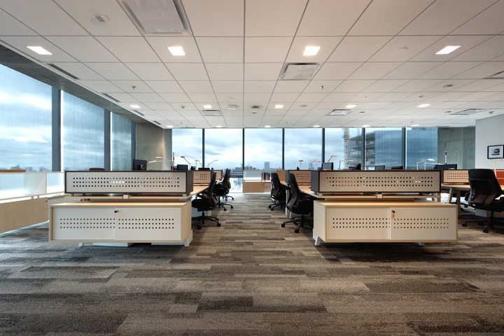Plantas tipo. Los pisos de oficinas ocupan los ocho niveles intermedios.